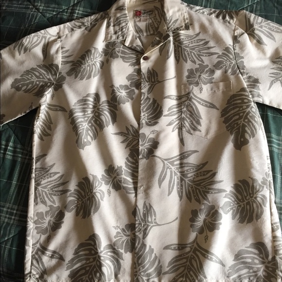 Hilo Hattie - Hawaiian Shirt - Picture 2 of 3